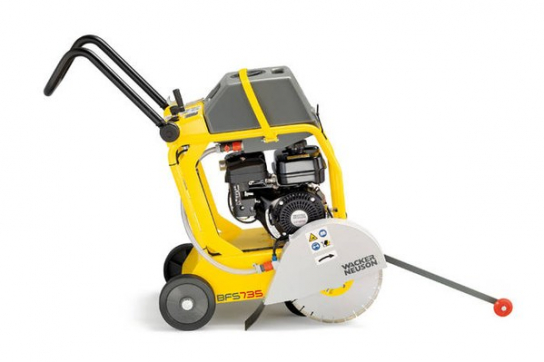 Нарезчик швов бензиновый Wacker Neuson BFS 735 A по выгодной цене в Кирове. Надежное качество и лучшие условия ждут вас.